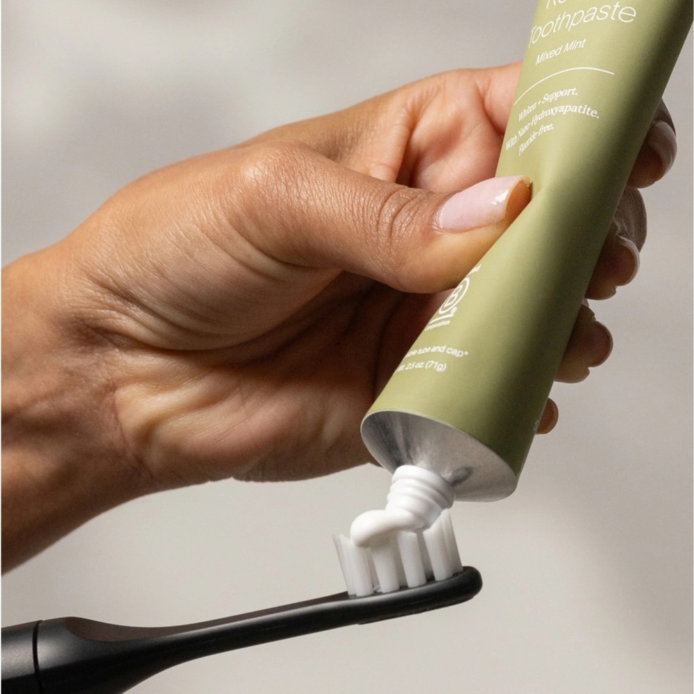 NWT SURI Toothpaste: Restore - Picture 2 of 8